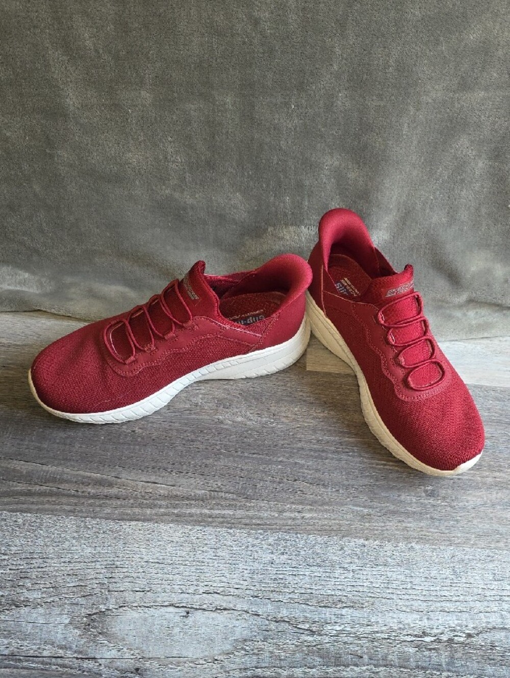 Bobs Skechers Womens Red Slip-On Athletic Sneakers. Size 8.5 - Picture 5 of 6